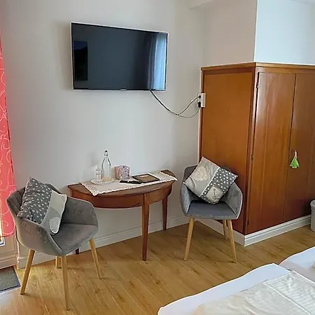 Hotell Haus Adams - Wohlfuehl Gaestehaus *